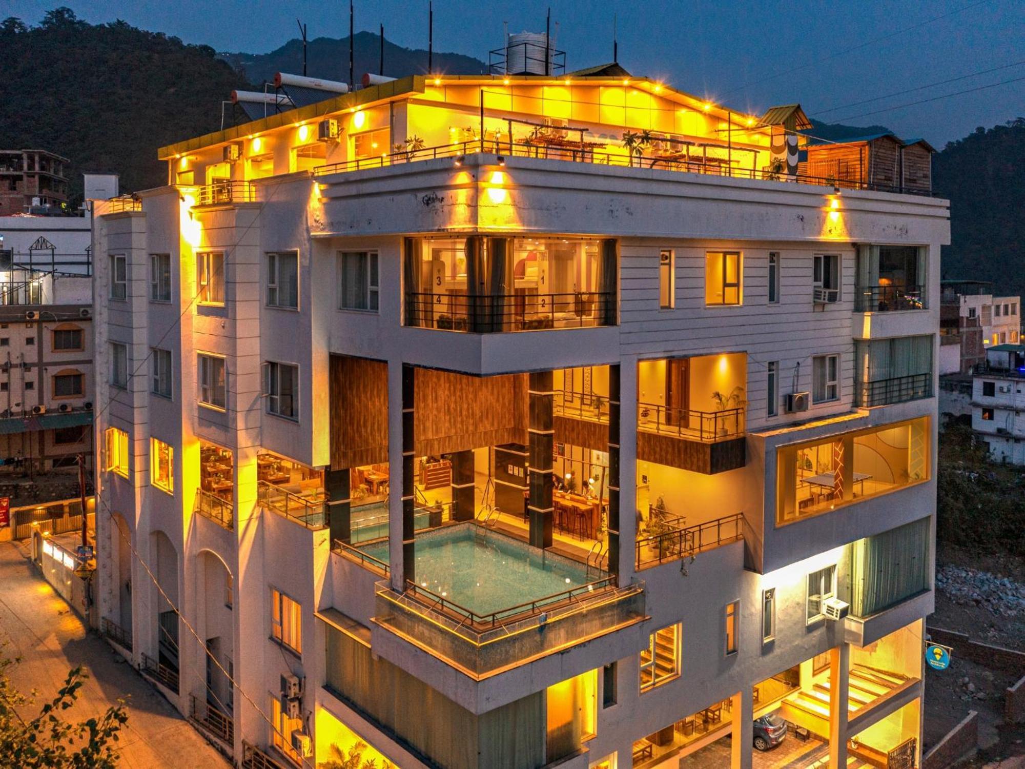 Moustache Rishikesh Luxuria Hostel Exterior photo